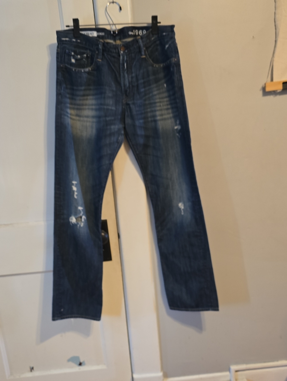 Gap Men's Distressed Dark Blue Jeans 33x32